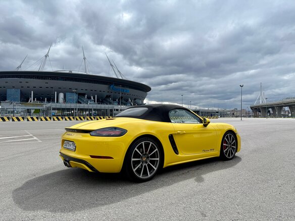 2020 Porsche Boxster S IV 718 (982), жёлтый, 8700000 рублей - вид 6