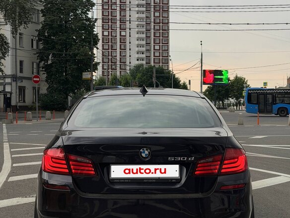 2011 BMW 5 серии 530d VI (F10/F11/F07), синий, 2500000 рублей - вид 5