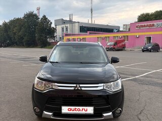 2014 Mitsubishi Outlander III Рестайлинг, чёрный, 1550000 рублей, вид 1