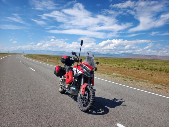 2023 Ducati Multistrada V4, красный, 2650000 рублей - вид 9
