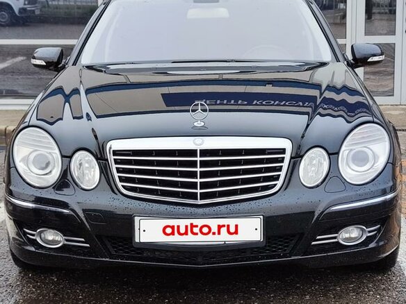 2008 Mercedes-Benz E-Класс 350 III (W211, S211) Рестайлинг, чёрный, 1400000 рублей - вид 1