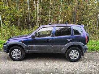 2012 Chevrolet Niva I Рестайлинг, чёрный, 370000 рублей, вид 2