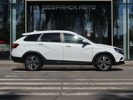 2019 Lada (ВАЗ) Vesta SW Cross I, белый, 1050000 рублей, вид 4