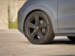 2026 Porsche Cayenne III Рестайлинг, серый, 21734000 рублей, вид 5