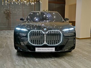 2025 BMW 7 серии 740d xDrive VII (G70), чёрный, 17200000 рублей, вид 2