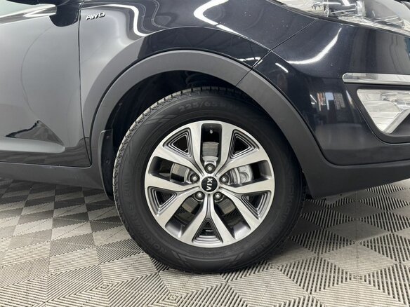 2015 Kia Sportage III Рестайлинг, чёрный, 1540000 рублей - вид 15