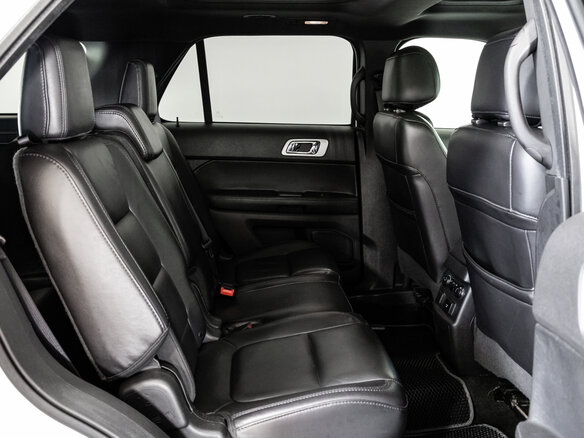 2014 Ford Explorer V, белый, 1899000 рублей - вид 21