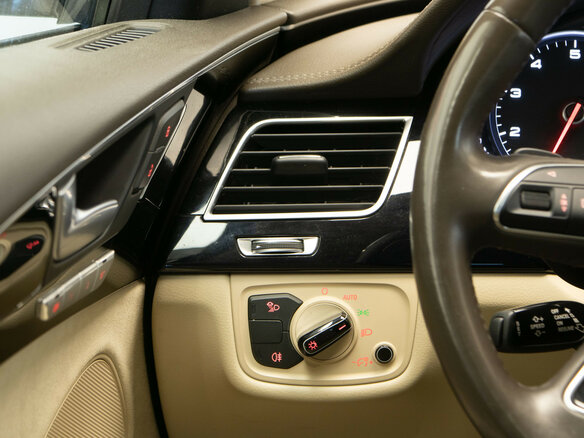 2016 Audi A8 III (D4) Рестайлинг, синий - вид 11