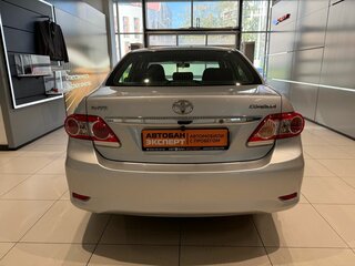 2011 Toyota Corolla X (E140, E150) Рестайлинг, серебристый, 965000 рублей, вид 5