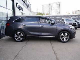 2018 Kia Sorento III Prime Рестайлинг, серый, 2755700 рублей, вид 4