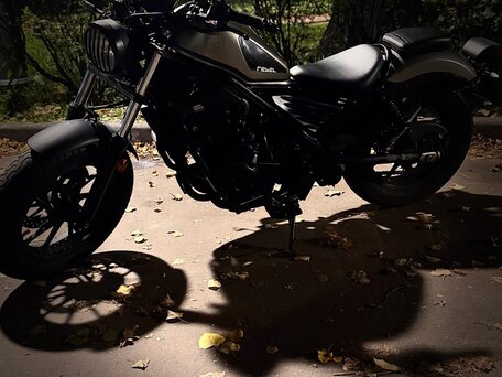 2017 Honda CMX 500 Rebel, серый, 530000 рублей, вид 4