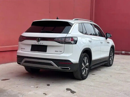 2022 Volkswagen Tayron I Рестайлинг, белый, 2520000 рублей, вид 4