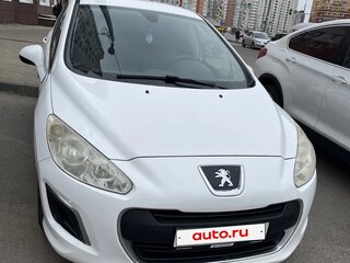 2011 Peugeot 308 I Рестайлинг, белый, 550000 рублей, вид 1
