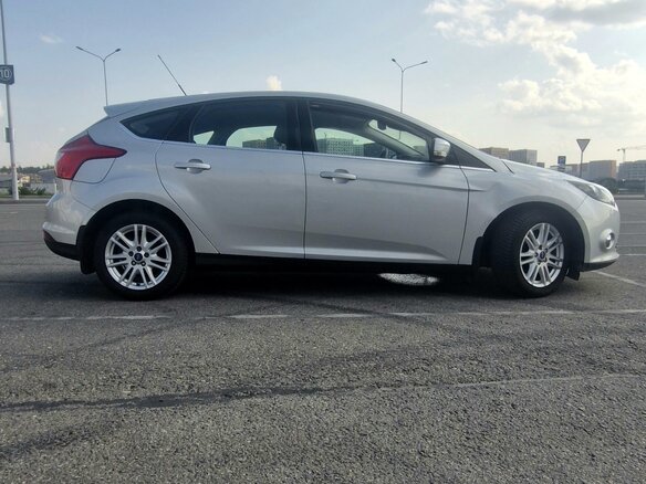 2015 Ford Focus III, серебристый, 1000000 рублей - вид 6