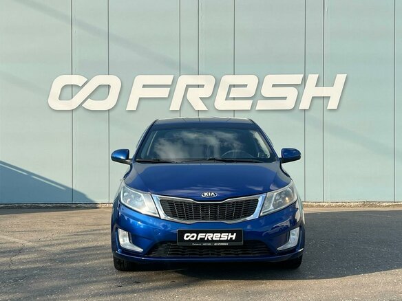 2013 Kia Rio 5-speed III, синий, 800000 рублей - вид 2