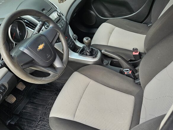 2013 Chevrolet Cruze I Рестайлинг, белый, 820000 рублей - вид 5