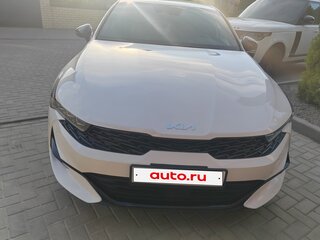 2023 Kia K5 III, белый, 2500000 рублей, вид 1
