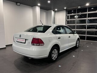 2015 Volkswagen Polo V, белый, 650000 рублей, вид 3