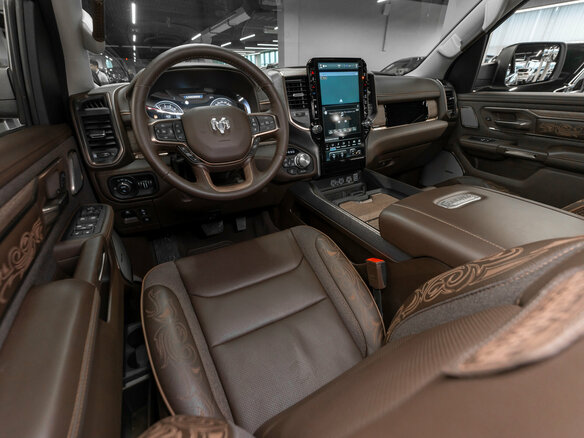 2025 Ram 1500 Crew Cab V Рестайлинг, чёрный, 11150000 рублей - вид 6