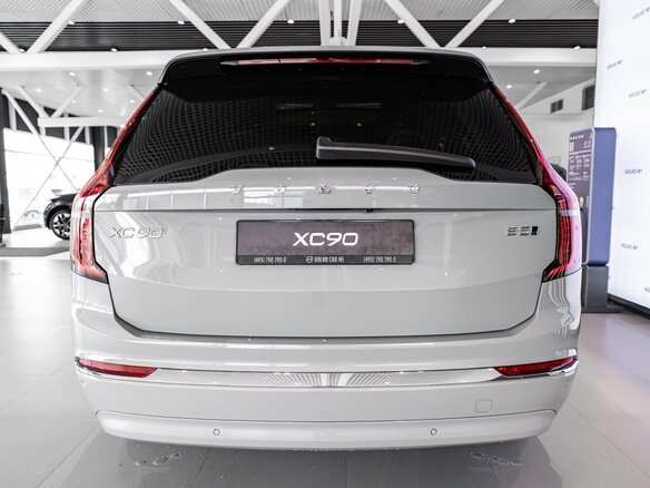 2026 Volvo XC90 B5 II Рестайлинг 2, серый, 13500000 рублей - вид 11