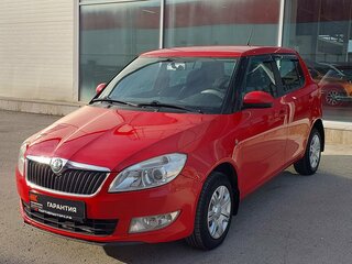 2011 Skoda Fabia II Рестайлинг, красный, 599000 рублей, вид 2