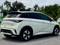 2024 BYD Dolphin 44.9 kWh I, белый, 1630000 рублей - вид 3