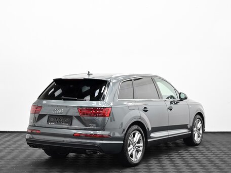 2015 Audi Q7 II (4M), серый, 2895000 рублей, вид 2