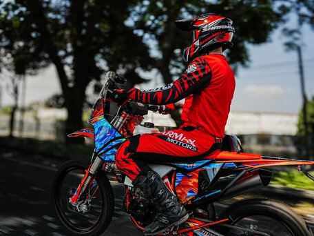 2026 Sharmax Expert Pro, оранжевый, 599900 рублей, вид 4