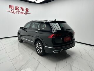 2022 Volkswagen Tiguan II Рестайлинг, чёрный, 2514000 рублей, вид 5