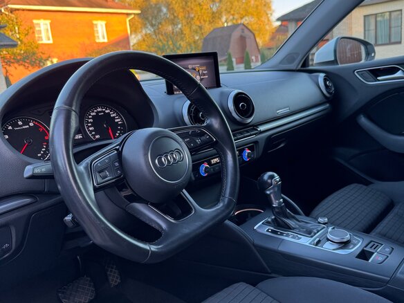 2019 Audi A3 III (8V) Рестайлинг, белый, 2550000 рублей - вид 11