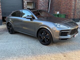 2019 Porsche Cayenne S Coupé III, серый, 8800000 рублей, вид 4