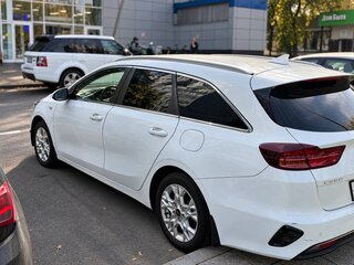 2022 Kia Ceed III Рестайлинг, белый, 1730000 рублей, вид 4
