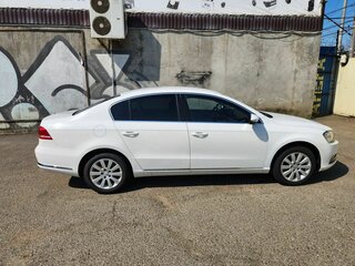 2011 Volkswagen Passat B7, белый, 875000 рублей, вид 4