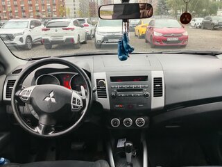 2006 Mitsubishi Outlander II, серебристый, 800000 рублей, вид 4
