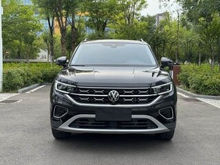 2023 Volkswagen Tayron I Рестайлинг, серый, 2120777 рублей, вид 2