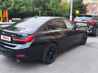 2019 BMW 3 серии 320i xDrive VII (G2x), чёрный, 2950000 рублей, вид 3