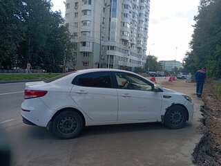 2016 Kia Rio III Рестайлинг, белый, 400000 рублей, вид 2