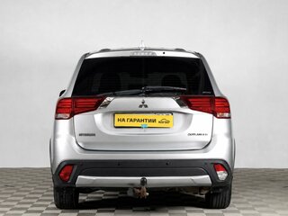 2017 Mitsubishi Outlander III Рестайлинг 2, серебристый, 2399000 рублей, вид 5