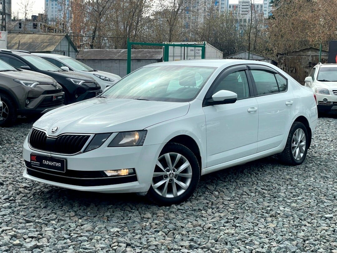 Открыть фотографии: Skoda Octavia III (A7) Рестайлинг