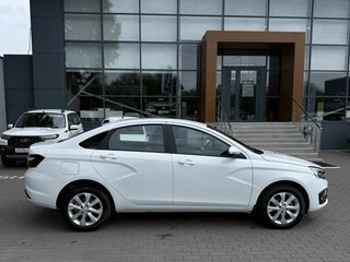 2026 Lada (ВАЗ) Vesta I Рестайлинг (NG), белый, 1850000 рублей, вид 4