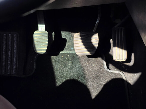 2009 Renault Scenic II Рестайлинг, красный - вид 13