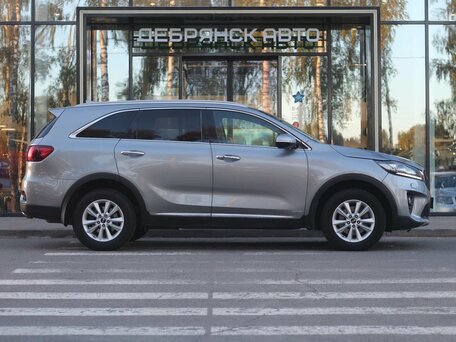 2019 Kia Sorento III Prime Рестайлинг, серый, 2810000 рублей, вид 4