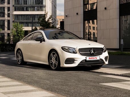 2017 Mercedes-Benz E-Класс 300 V (W213, S213, C238), белый, 3800000 рублей, вид 3