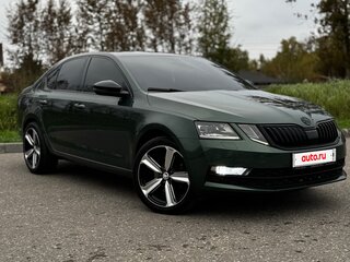 2019 Skoda Octavia III (A7) Рестайлинг, зелёный, 2179000 рублей, вид 2