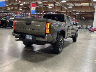 2025 Toyota Tacoma IV, серый, 6922350 рублей, вид 4