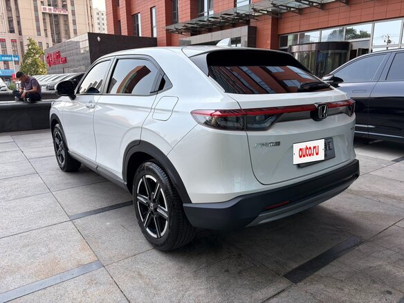 2023 Honda Vezel II, белый - вид 3