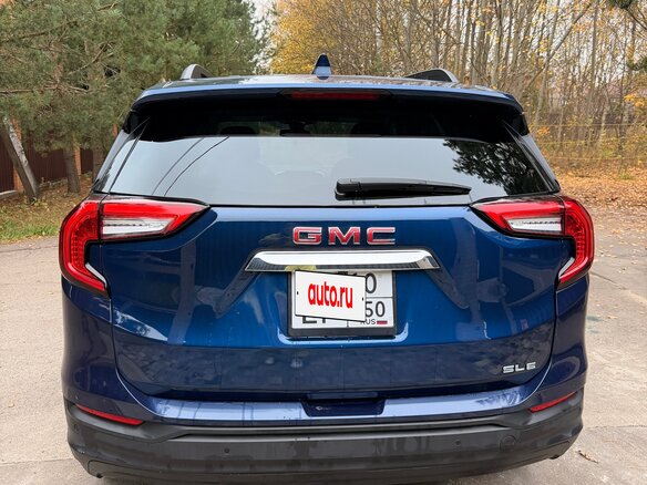 2022 GMC Terrain II Рестайлинг, синий, 2800000 рублей - вид 3