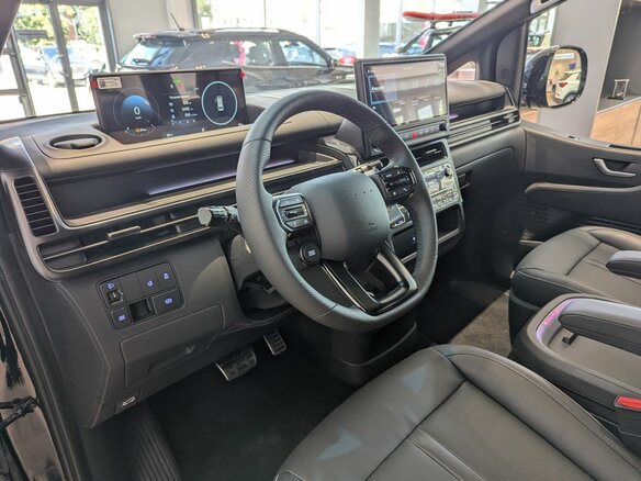 2026 Hyundai Staria I Рестайлинг, чёрный, 10900000 рублей - вид 17