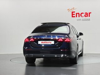 2024 Mercedes-Benz E-Класс 450 VI (W214, S214), синий, 8350000 рублей, вид 3