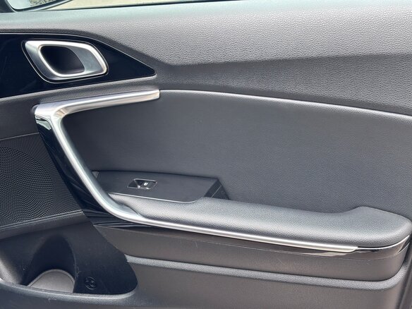 2019 Kia Ceed III, серый, 1800000 рублей - вид 15